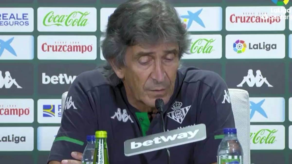 Pellegrini en una rueda de prensa.