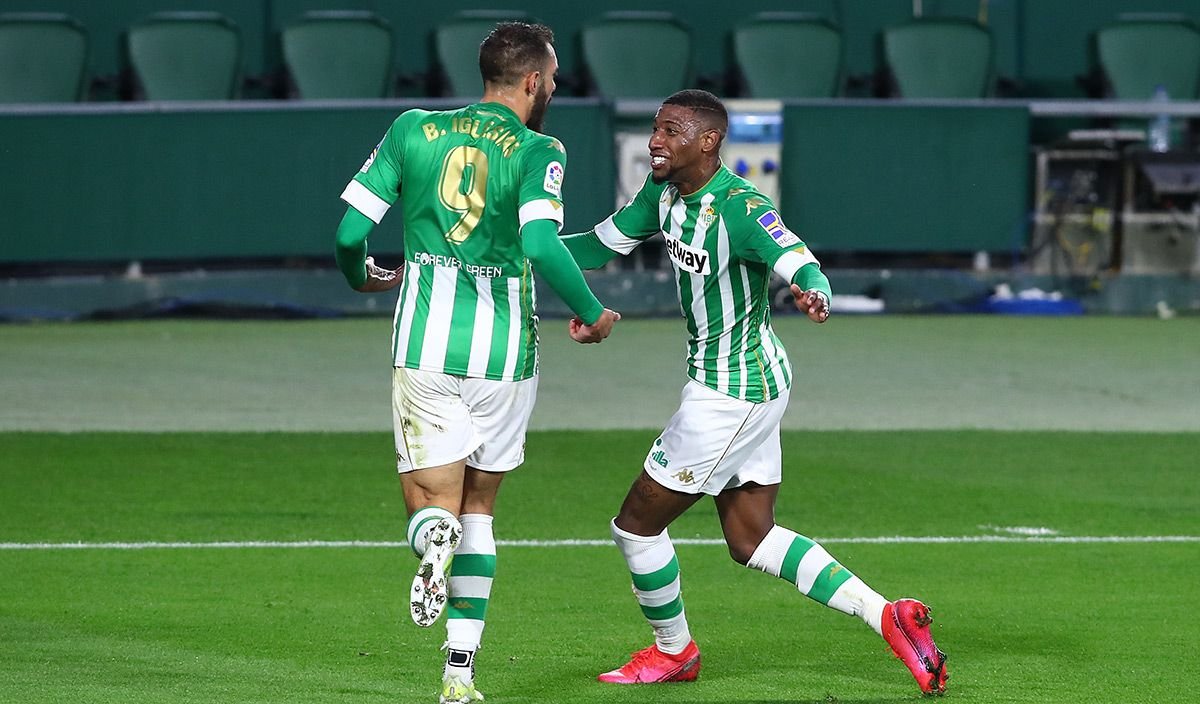 Borja Iglesias y Emerson Royal celebrando el primer tanto contra el FC Barcelona (Vía: FCBN)