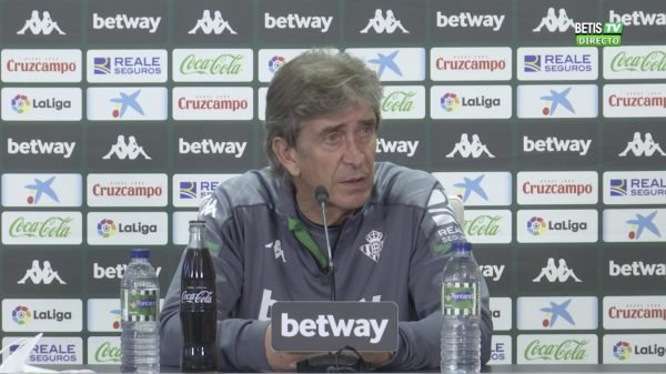 Pellegrini en rueda de prensa