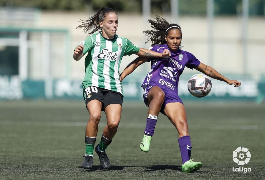 Leles frente al Granadilla de Tenerife durante la temporada 2022/23